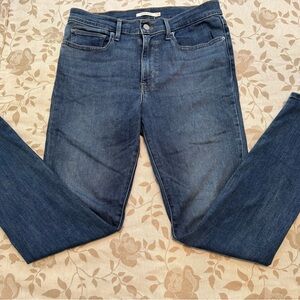 Levi’s Slimming Skinny Blue Denim Jeans